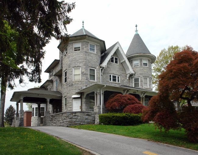 1240 W Main in Norristown, PA - Building Photo - Building Photo