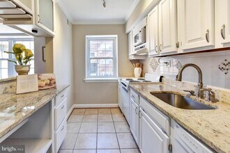 1315 N Ode St in Arlington, VA - Building Photo - Building Photo