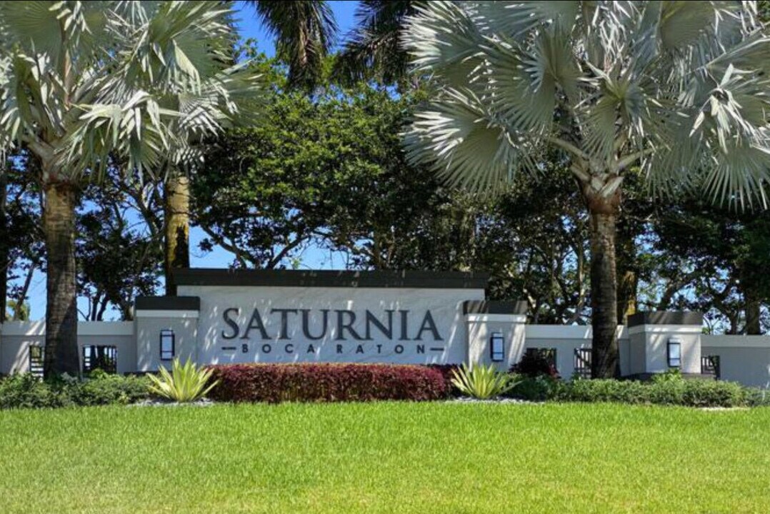 19305 Skyridge Cir in Boca Raton, FL - Building Photo