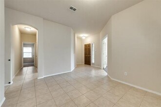 4721 Lazy Oaks St in Fort Worth, TX - Building Photo - Building Photo