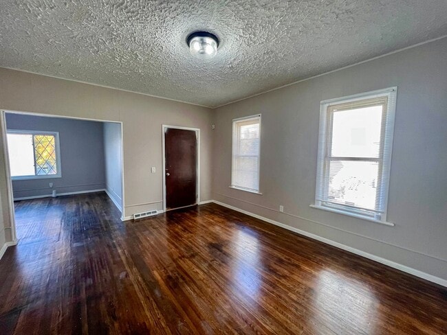 422 Seward St in Rochester, NY - Building Photo - Building Photo