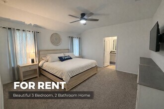 5242 Rothwell Hts Dr in Spring, TX - Foto de edificio - Building Photo