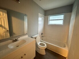1101 SW 61st St in Gainesville, FL - Building Photo