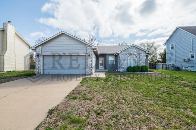 property at 3826 N Cranberry St