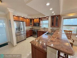 1610 N Ocean Blvd in Pompano Beach, FL - Building Photo - Building Photo