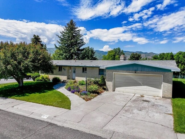 property at 675 University Dr