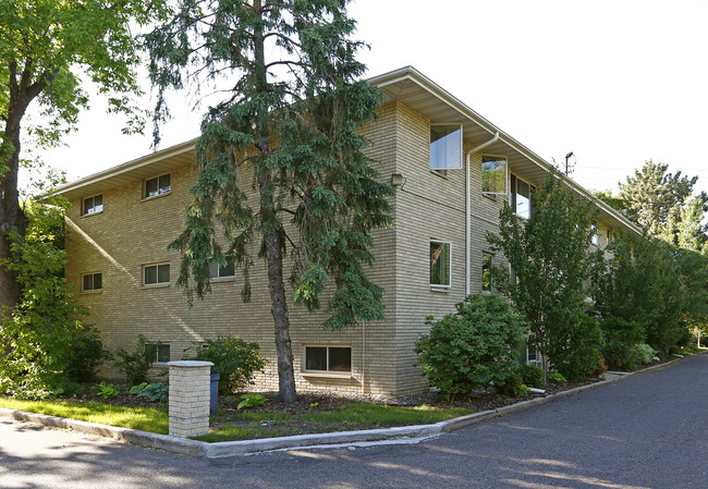 Highland Terrace Apartments