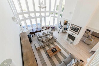 48 Red Cedar Point Rd in Hampton Bays, NY - Building Photo - Building Photo