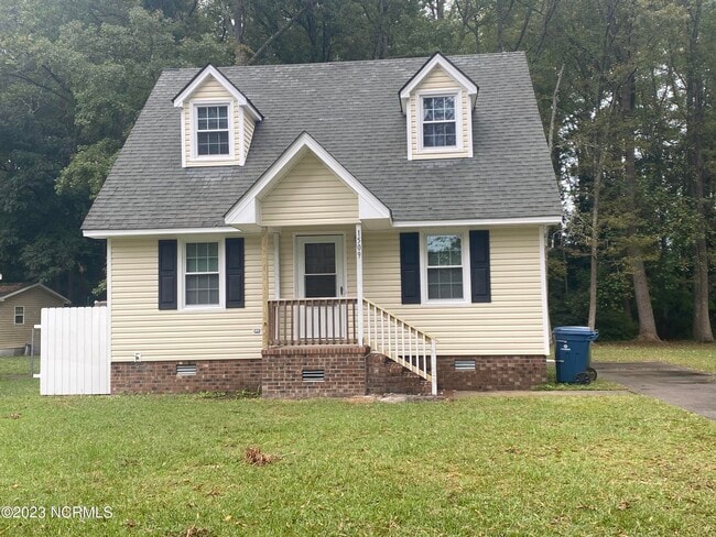 property at 1509 N Respess St