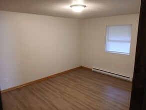 132a Brookdale Dr in Jefferson City, MO - Building Photo - Building Photo