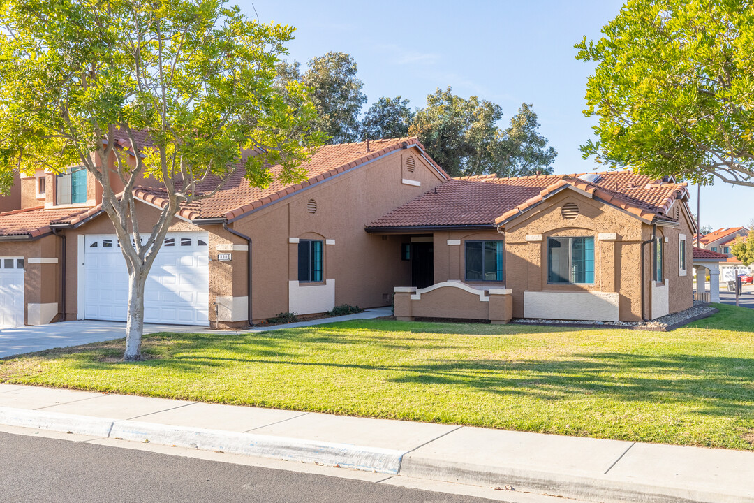 Stuart Mesa - Military Housing in Oceanside, CA - Foto de edificio