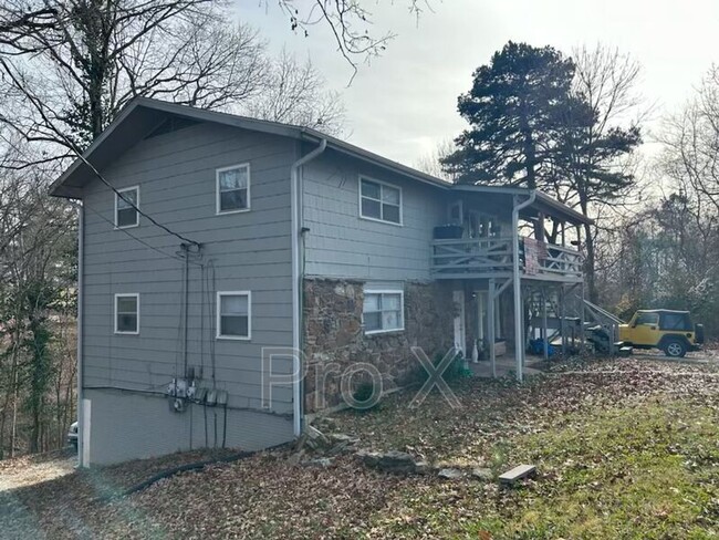 property at 10 Brig Dean Rd