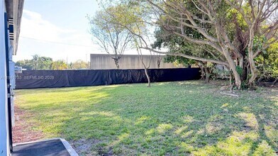 644 NW 146th St in Miami, FL - Building Photo - Building Photo
