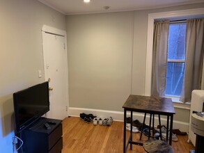 22 Joy St, Unit 1 in Boston, MA - Foto de edificio - Building Photo