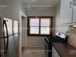 2110 Lincoln St in Two Rivers, WI - Building Photo - Building Photo