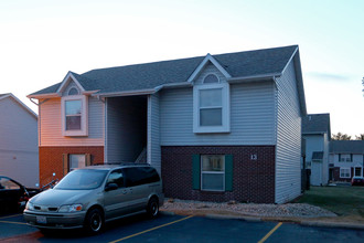 Junction Drive Townhomes in Glen Carbon, IL - Building Photo - Building Photo