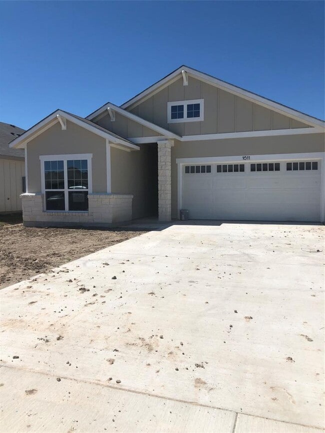 property at 1611 Curlew Ln