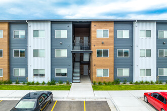 Millhouse East + West in Bozeman, MT - Foto de edificio - Building Photo