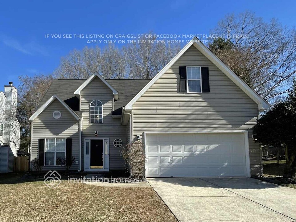 3869 Longwood Dr SW in Concord, NC - Foto de edificio