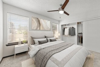 Harper Apartments in Dallas, TX - Building Photo - Building Photo