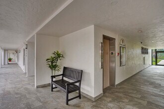 1627 Riverview Rd in Deerfield Beach, FL - Building Photo - Building Photo
