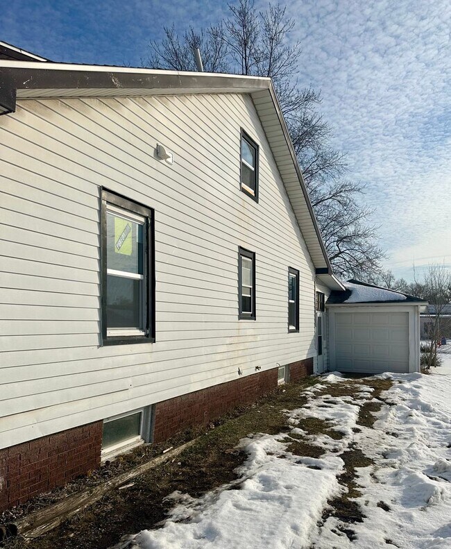 623 N Carroll Ave in Michigan City, IN - Building Photo - Building Photo