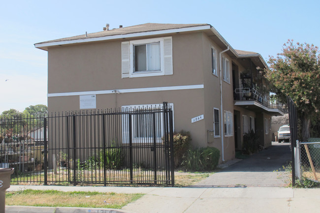 1254 W 91st St in Los Angeles, CA - Foto de edificio - Building Photo