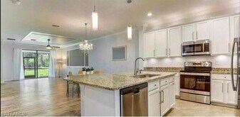 9192 Glenforest Dr in Naples, FL - Building Photo