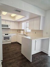 5210 Dr M.L.K. Jr St N in St. Petersburg, FL - Building Photo - Building Photo