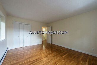 84 Gardner St-Unit -B6 in Boston, MA - Building Photo - Building Photo