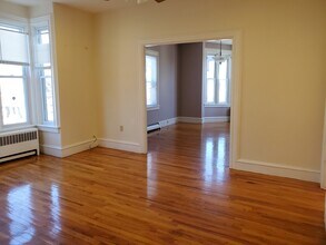 137 Carleton St, Unit 2 in Providence, RI - Building Photo - Building Photo