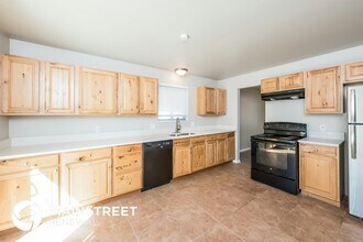 4609 S Laredo St in Aurora, CO - Building Photo - Building Photo