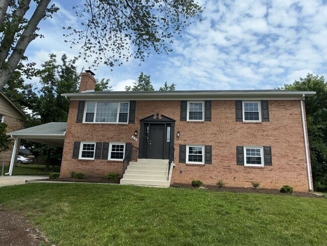 property at 9706 Glen Way