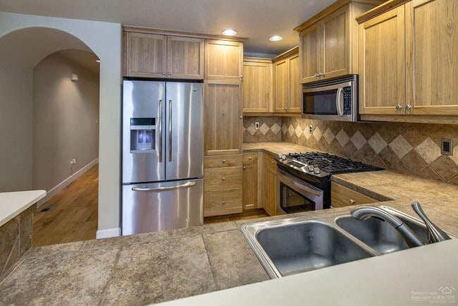 20287 Schaeffer Dr in Bend, OR - Building Photo - Building Photo