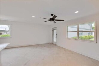 195 Flanders Dr in Delray Beach, FL - Building Photo - Building Photo