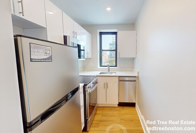 822 Beacon St, Unit 5B