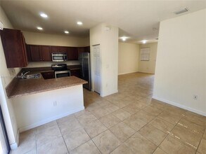 3804 SE 3rd St in Homestead, FL - Building Photo - Building Photo