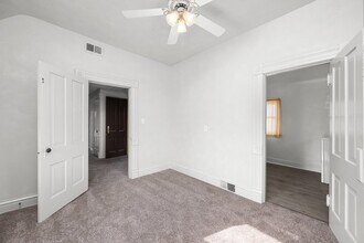 1703 N Brady St in Davenport, IA - Building Photo - Building Photo