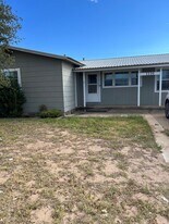 1110 E 42nd St in Odessa, TX - Building Photo