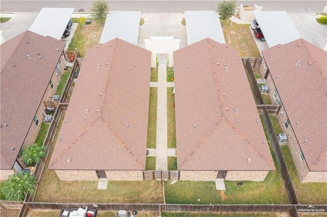 11 Valeria St in Edinburg, TX - Building Photo - Building Photo