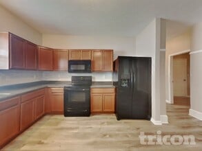 4714 Angelica Dr in Indianapolis, IN - Foto de edificio - Building Photo