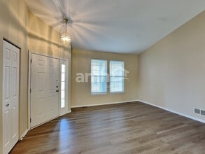 388 Pheasant Chase Dr in Bolingbrook, IL - Building Photo - Building Photo