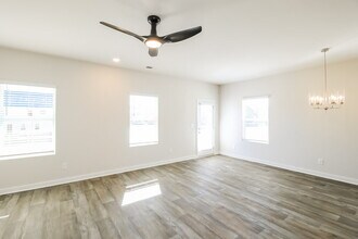 1676 Fuma Leaf Wy in Mcdonough, GA - Building Photo - Building Photo