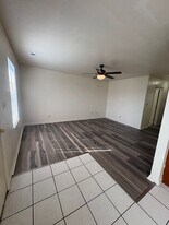 305 Clearwater Way in Mount Sterling, KY - Building Photo