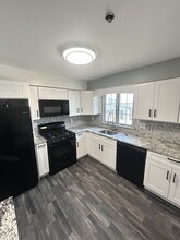 9 E 50th St in Bayonne, NJ - Building Photo - Building Photo