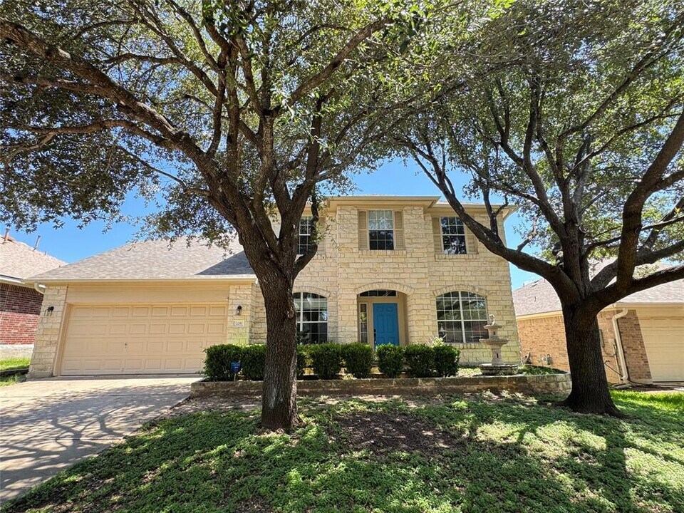 208 Desert Highlands Trail in Round Rock, TX - Building Photo
