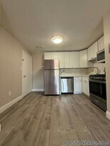 71 Bernier St in Lowell, MA - Building Photo