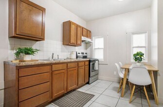 311 Robey Pl SE in Grand Rapids, MI - Building Photo - Building Photo