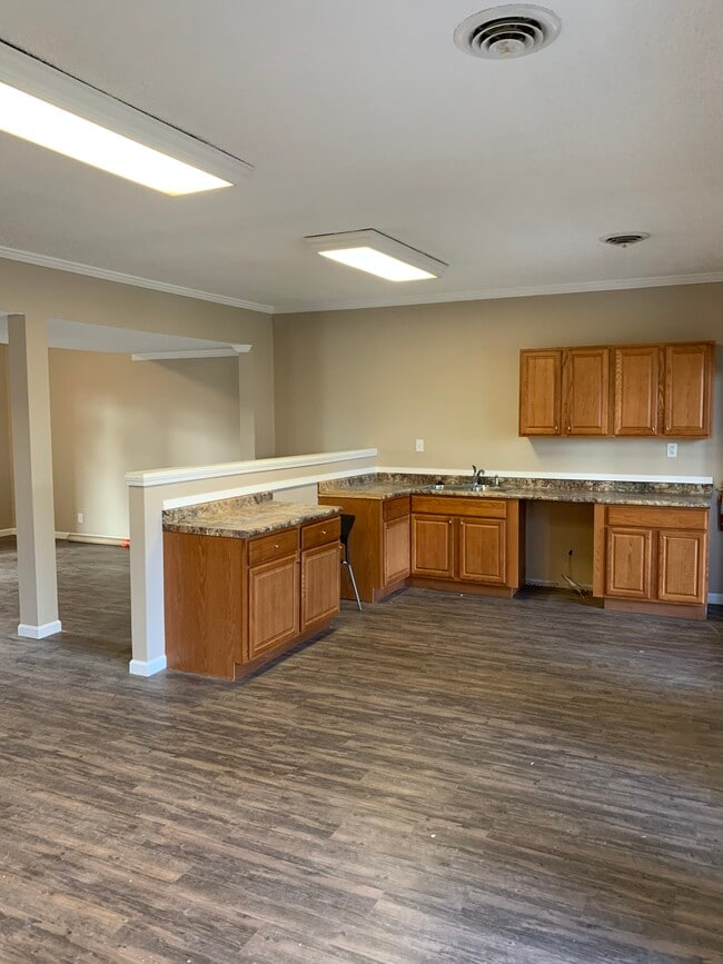 28 N Pacific St in Cape Girardeau, MO - Building Photo - Building Photo