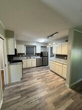 1885 Dearing Rd in Memphis, TN - Building Photo - Building Photo